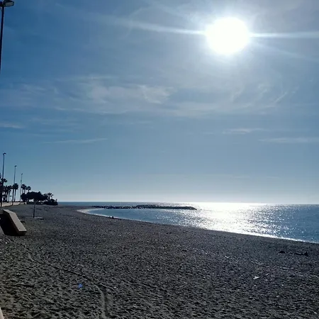 Balcon Al Mar アパート